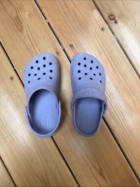 CROCS Kids Classic Clog in Lavender